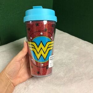 DC COMICS Wonder Woman Plastic Double Walled Tumbler With Lid 16 Oz 473 Ml New